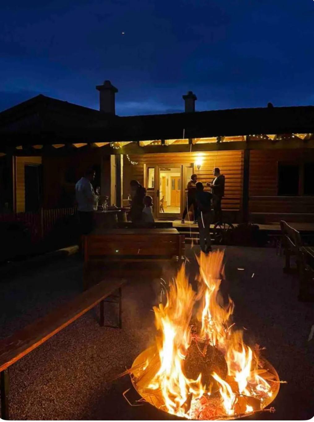 Big Sky Ranch Bed & Breakfast Liebenau  Bagian luar foto